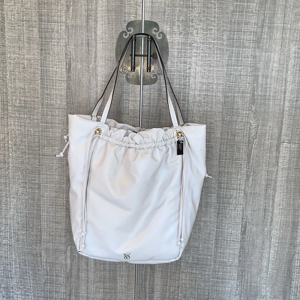 Victoria’s‎ Secret Drawstring Tote Bag